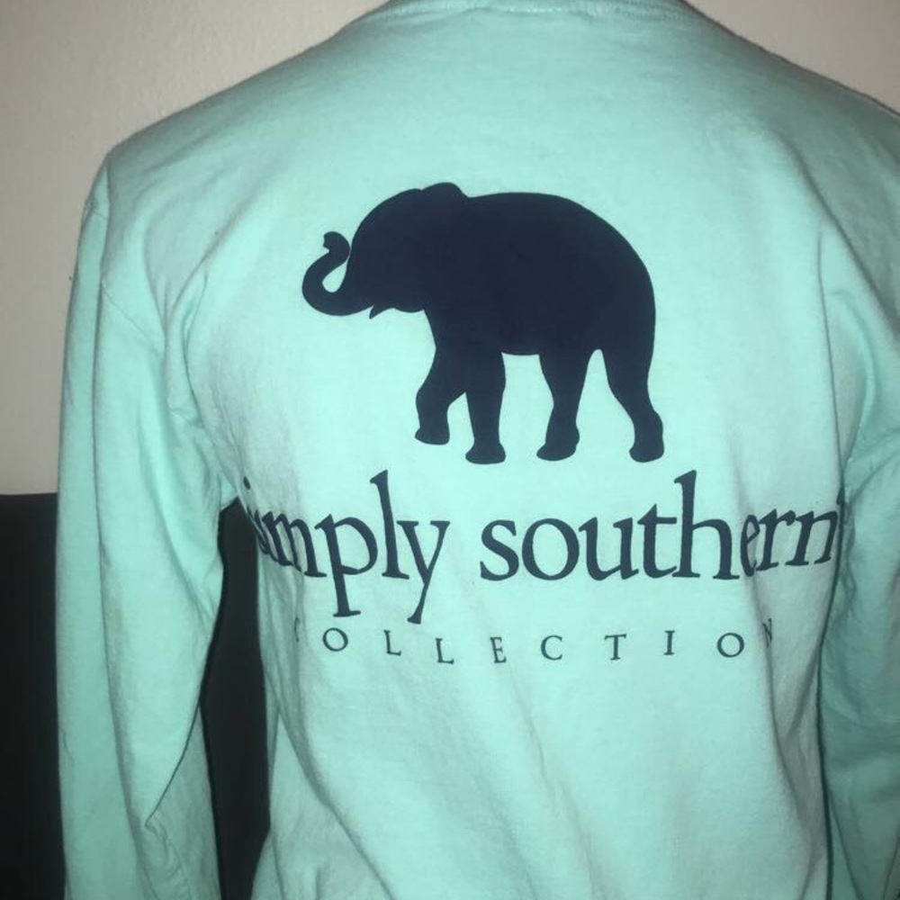 Women’s tee